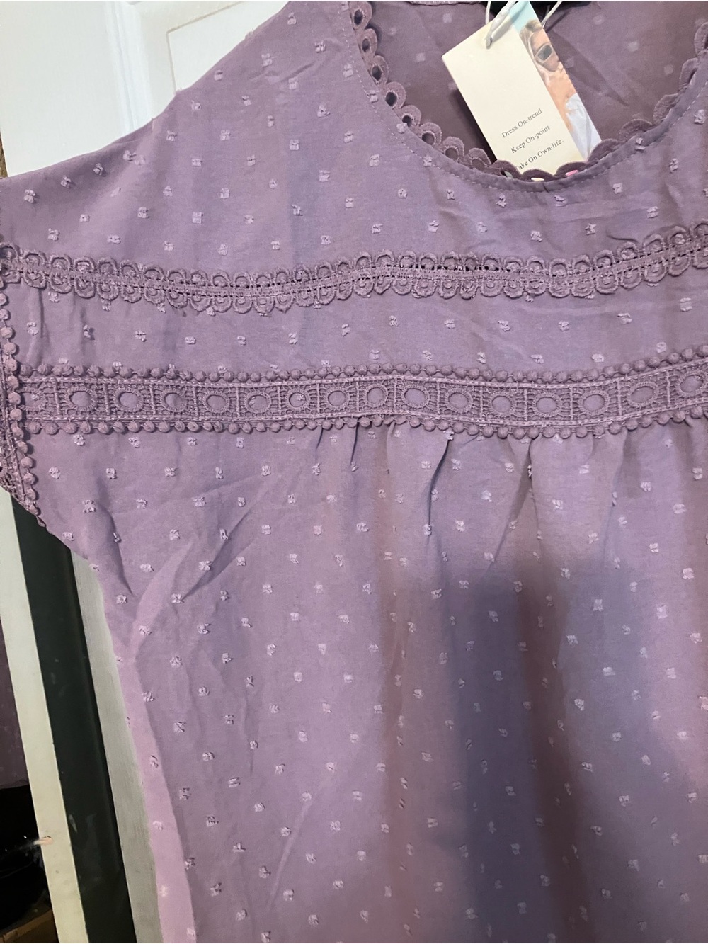 Women’s Lavender Lace-Trim Short Sleeve Top Size L Blouse Lightweight versatile - Picture 3 of 5